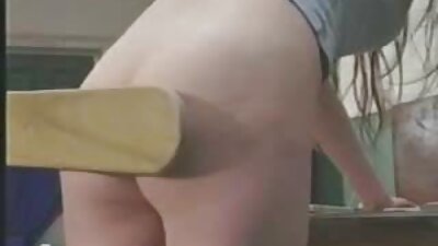 मोजा लगाएको तेजस्वी केटीले तातो मुख र योनि सेक्स गर्छ